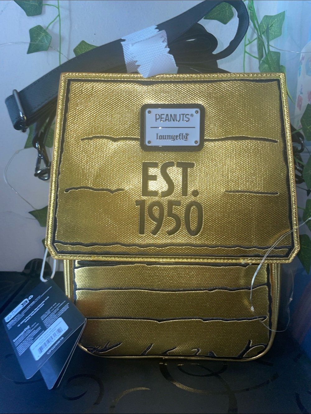 Loungefly Peanuts 75th Anniversary Crossbody Bag - Picture 3 of 6